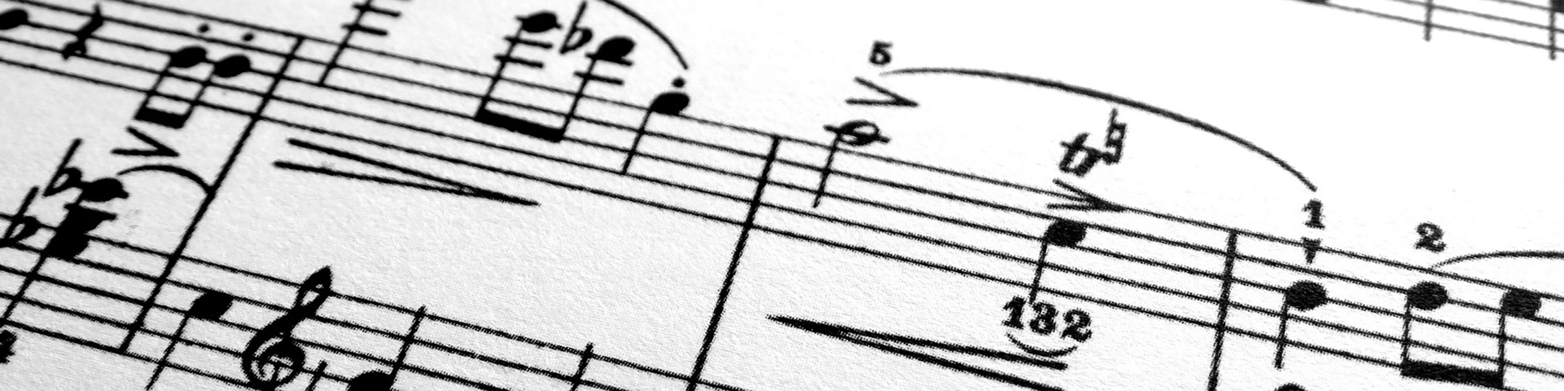 Slide Notenblatt im Kopf der Homepage des Kirchenmusikvereins Fürth